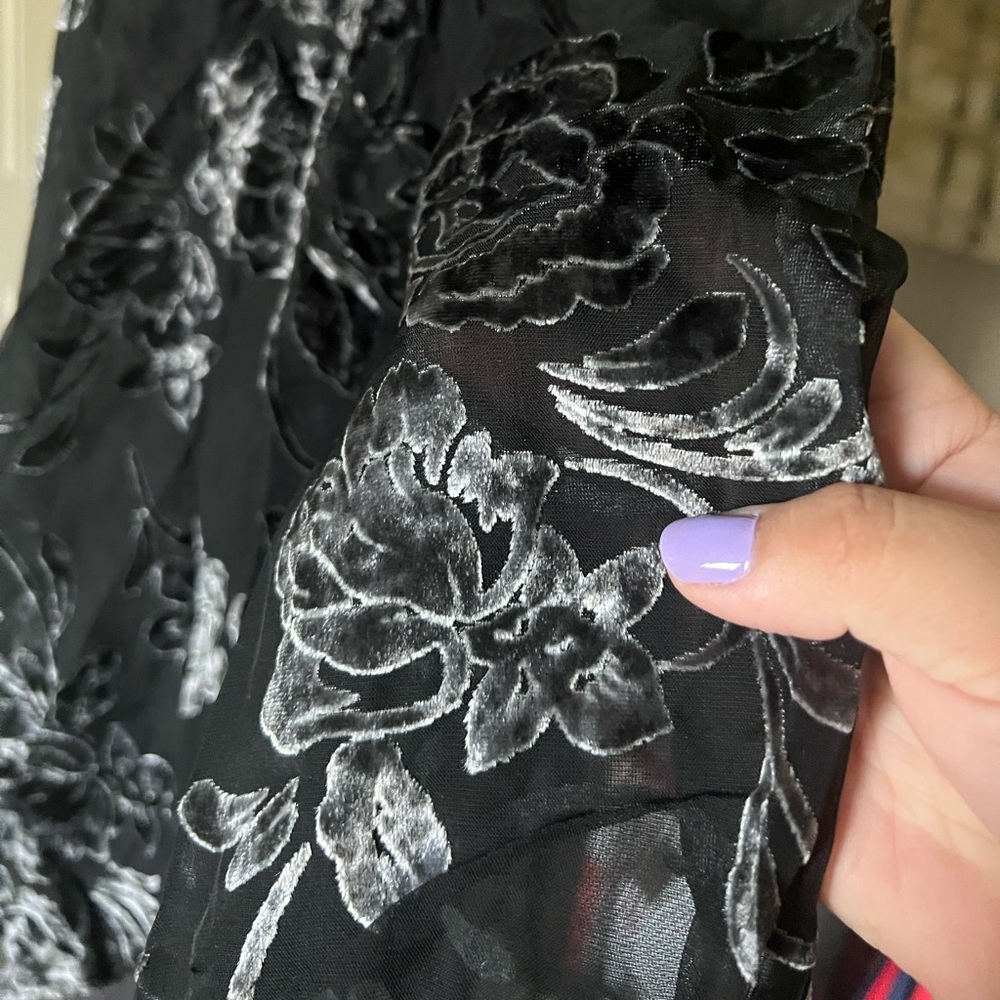 🆕 𝐓𝐨𝐫𝐫𝐢𝐝 Blouse - Picture 3 of 15